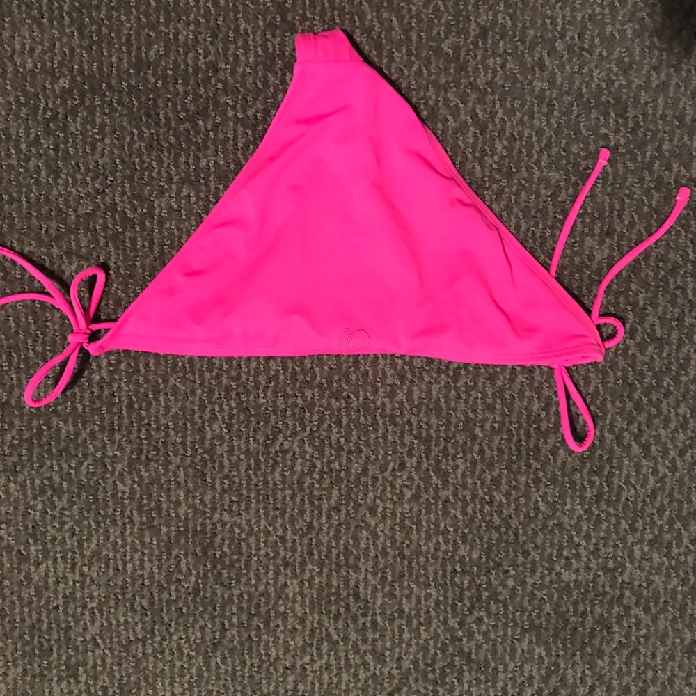 Pink bikini - Picture 2 of 3